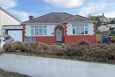 Bangor Road, Caernarfon, Gwynedd, LL55 2 bed link detached house for sale