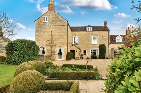 Glen Road, Castle Bytham, Grantham... 5 bed detached house for sale
