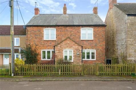 Bridge Street, Brigstock, Kettering... 4 bed semi