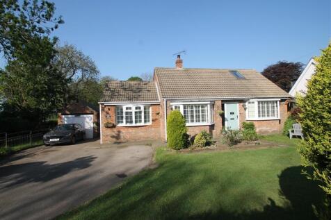 Knaresborough Road, North Deighton LS22 3 bed detached house for sale