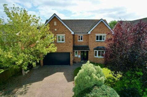 5 bedroom detached house for sale