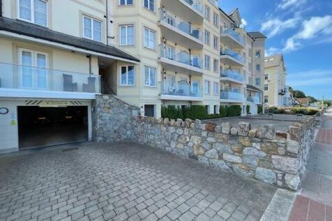 West Promenade, Rhos On Sea, Colwyn Bay 2 bed apartment for sale