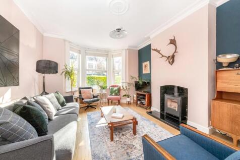 5 bedroom terraced house for sale