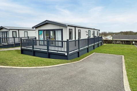 19 Evergreen Holiday Park... 2 bed detached bungalow for sale