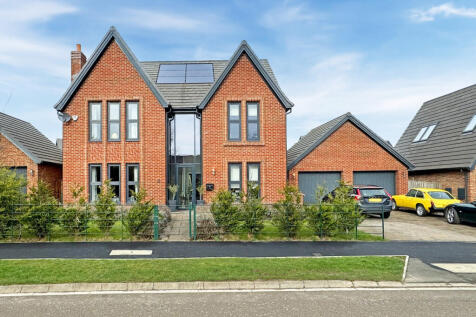 Wynyard Woods, Billingham, TS22 5 4 bed detached house for sale