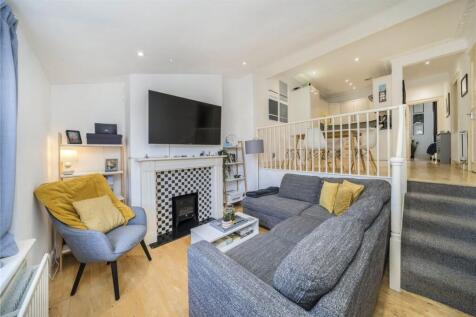 Upper Tachbrook Street, London SW1V 2 bed flat for sale
