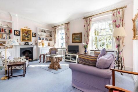 Westmoreland Terrace, London SW1V 3 bed maisonette for sale