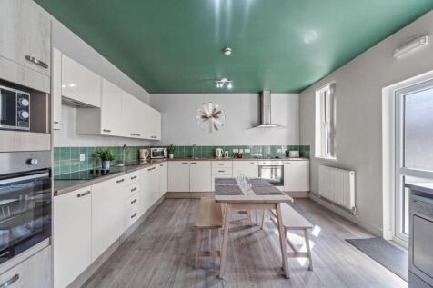 Queen Anne Terrace, Plymouth PL4 13 bed house for sale