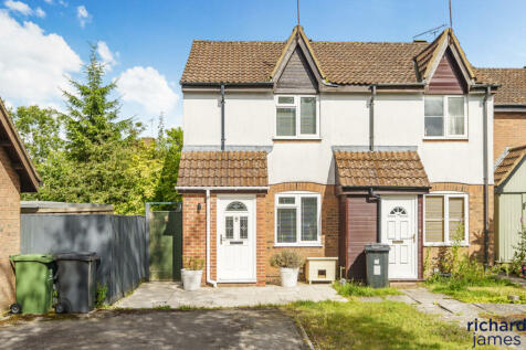 2 bedroom semi-detached house for sale