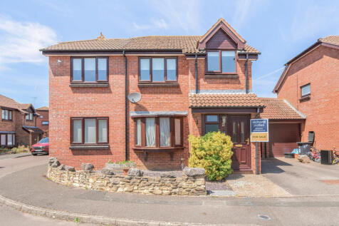 Camton Road, Middleleaze, Swindon, SN5 4 bed detached house for sale