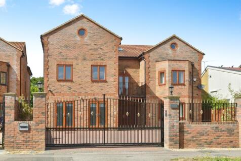 9 bedroom detached house for sale