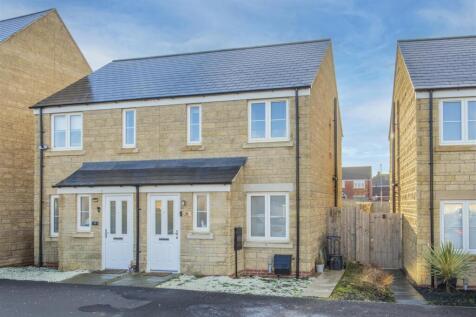 2 bedroom semi-detached house for sale