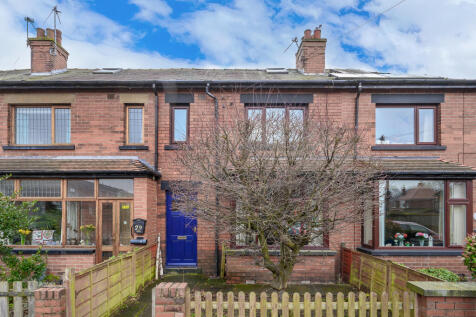 Queens Road, Leeds, LS27 3 bed terraced house for sale