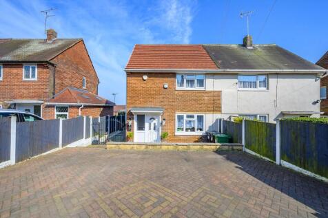 Springbank Road, Leeds, LS27 3 bed semi