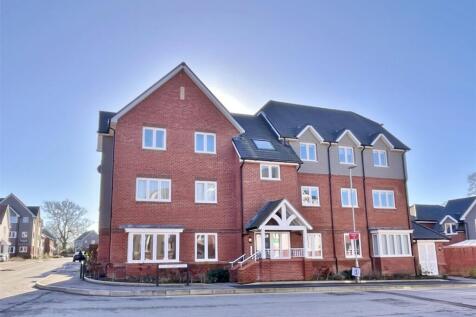 Maple House, 11, Heathpoult Road... 2 bed apartment for sale