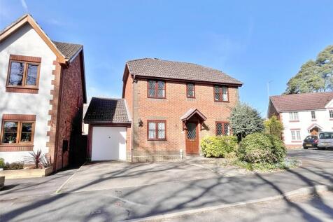Hainault Drive, Verwood, Dorset, BH31 4 bed detached house for sale