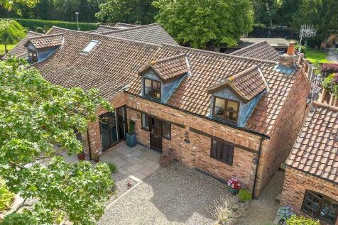 3 bedroom barn conversion for sale