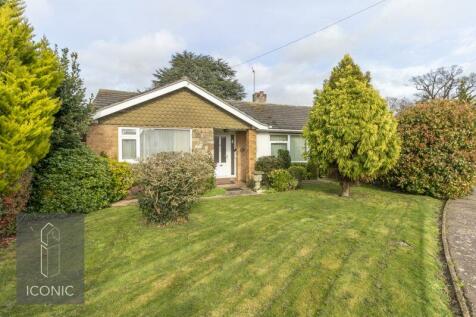 2 bedroom detached bungalow for sale