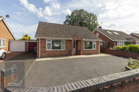 3 bedroom detached bungalow for sale