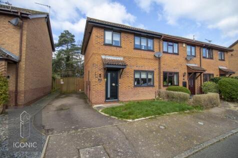 Coopers Close, Taverham, Norwich 3 bed semi