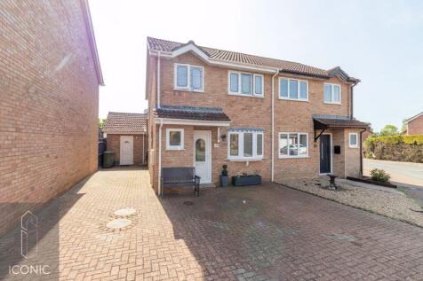 Haverscroft Close, Taverham, Norwich 3 bed semi