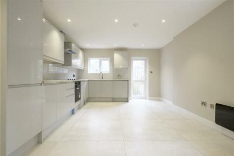 4 bedroom mews property for sale