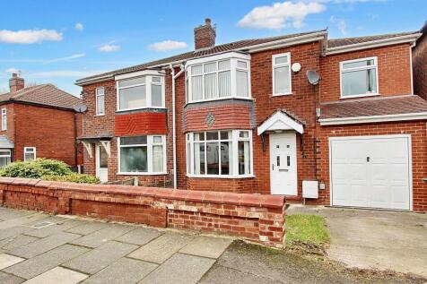 4 bedroom semi-detached house for sale