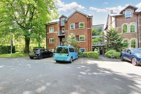 2 bedroom flat for sale