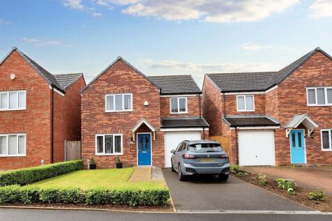 4 bedroom detached house for sale