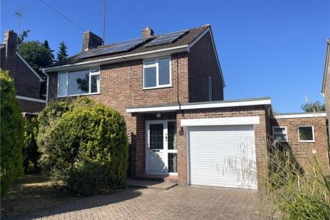 Cheriton Close, Newbury, Berkshire, RG14 3 bed detached house for sale