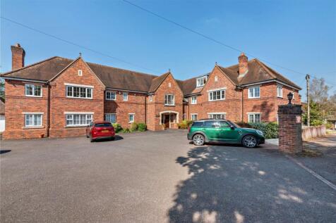Woodridge, Newbury, Berkshire, RG14 3 bed apartment for sale
