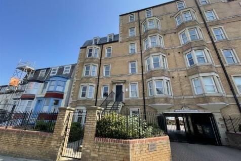 North Marine Road, Scarborough YO12 2 bed apartment for sale