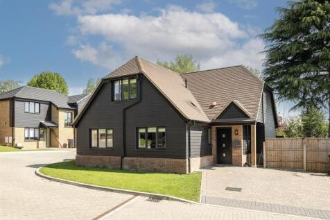Garden Court, Kimpton 4 bed detached house for sale