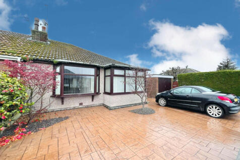 Braemar Avenue, Thornton FY5 1 bed bungalow for sale