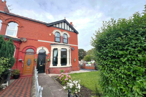 4 bedroom semi-detached house for sale