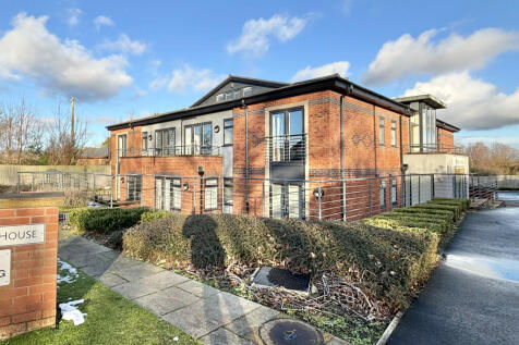 Glebe Close, South Shore FY4 2 bed apartment for sale