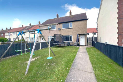 2 bedroom semi-detached house for sale