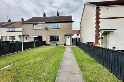 2 bedroom semi-detached house for sale