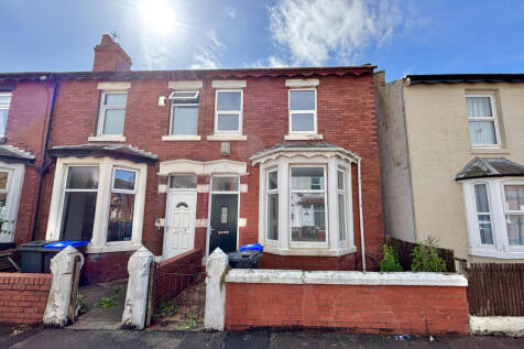 Peter Street, Blackpool FY1 3 bed end of terrace house for sale