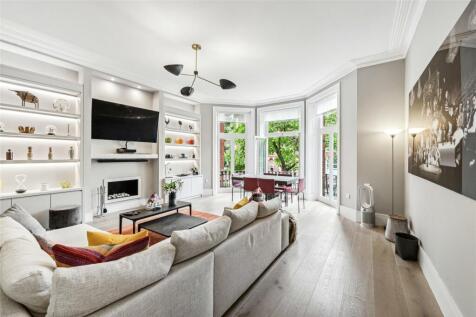 Drayton Gardens, London, SW10 3 bed apartment for sale