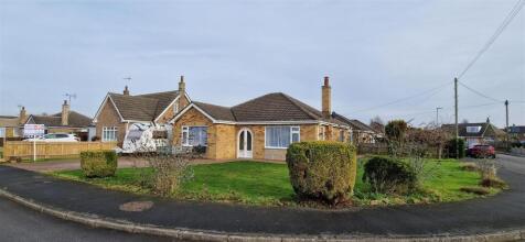 2 bedroom detached bungalow for sale