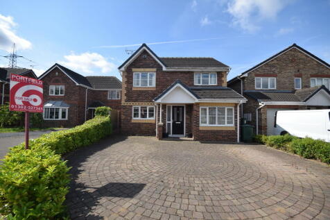 Fiddlers Drive, Doncaster DN3 4 bed detached house for sale