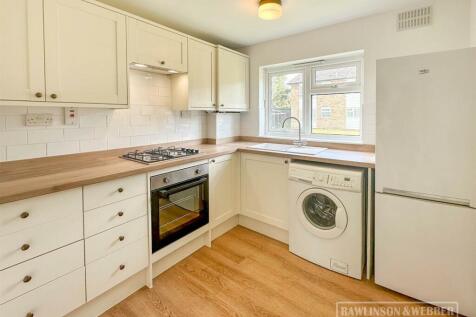 High Street, West Molesey KT8 1 bed apartment for sale