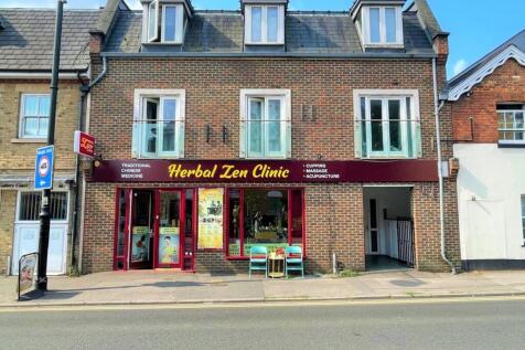 48 Walton Road, East Molesey KT8 1 bed apartment for sale