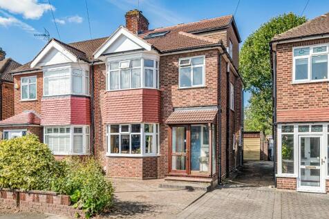 4 bedroom semi-detached house for sale