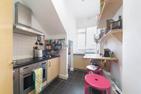 Cliff Road, Camden Town, NW1 1 bed apartment for sale