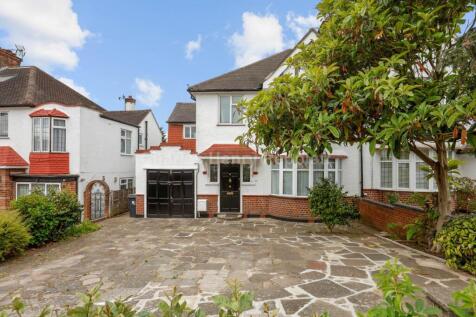 4 bedroom semi-detached house for sale