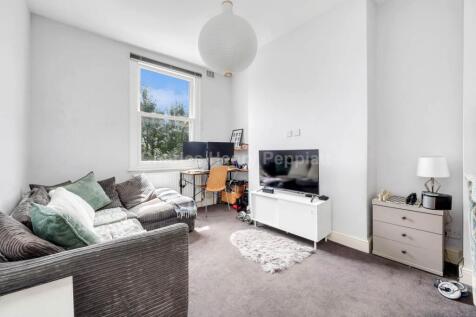 Lambton Road, Crouch Hill, N19 1 bed apartment for sale