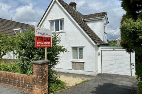 2 bedroom detached bungalow for sale