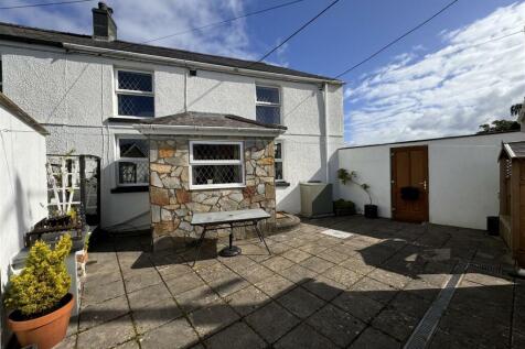 Llandeilo 2 bed cottage for sale